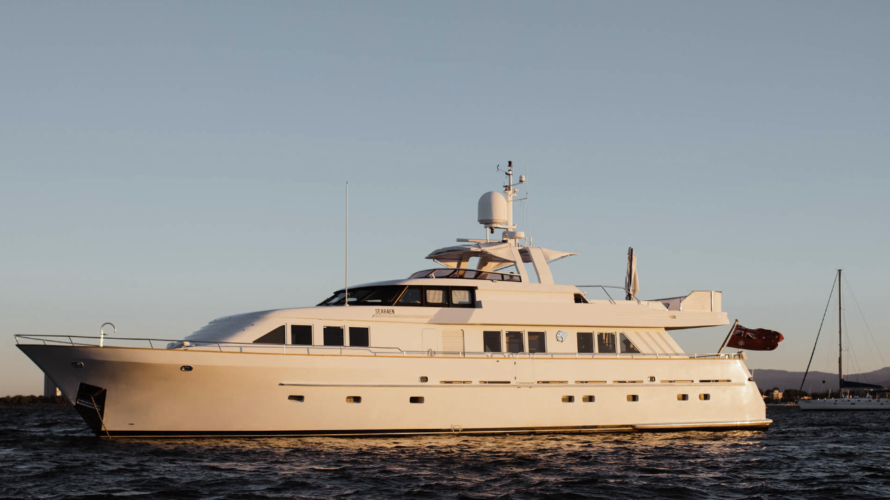Sea Raes Charter Yacht