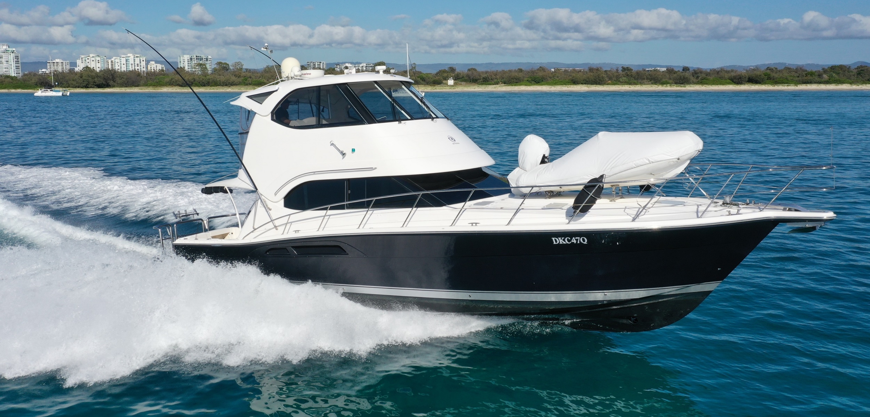 RIVIERA ENCLOSED FLYBRIDGE yacht for sale