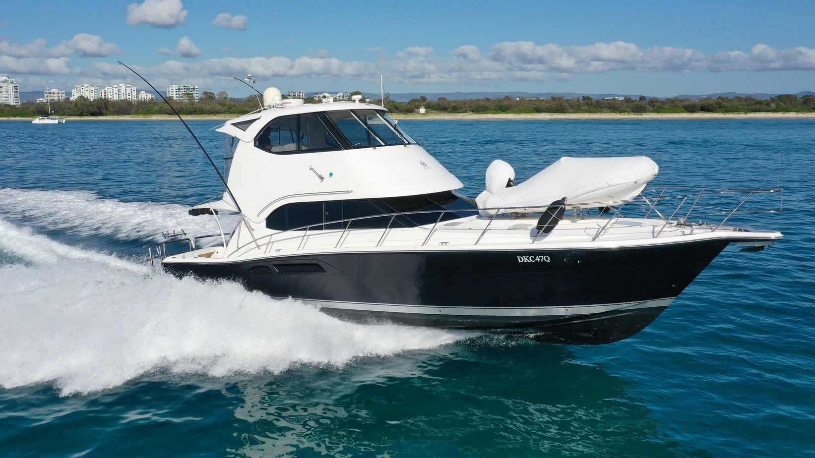 RIVIERA ENCLOSED FLYBRIDGE yacht for sale