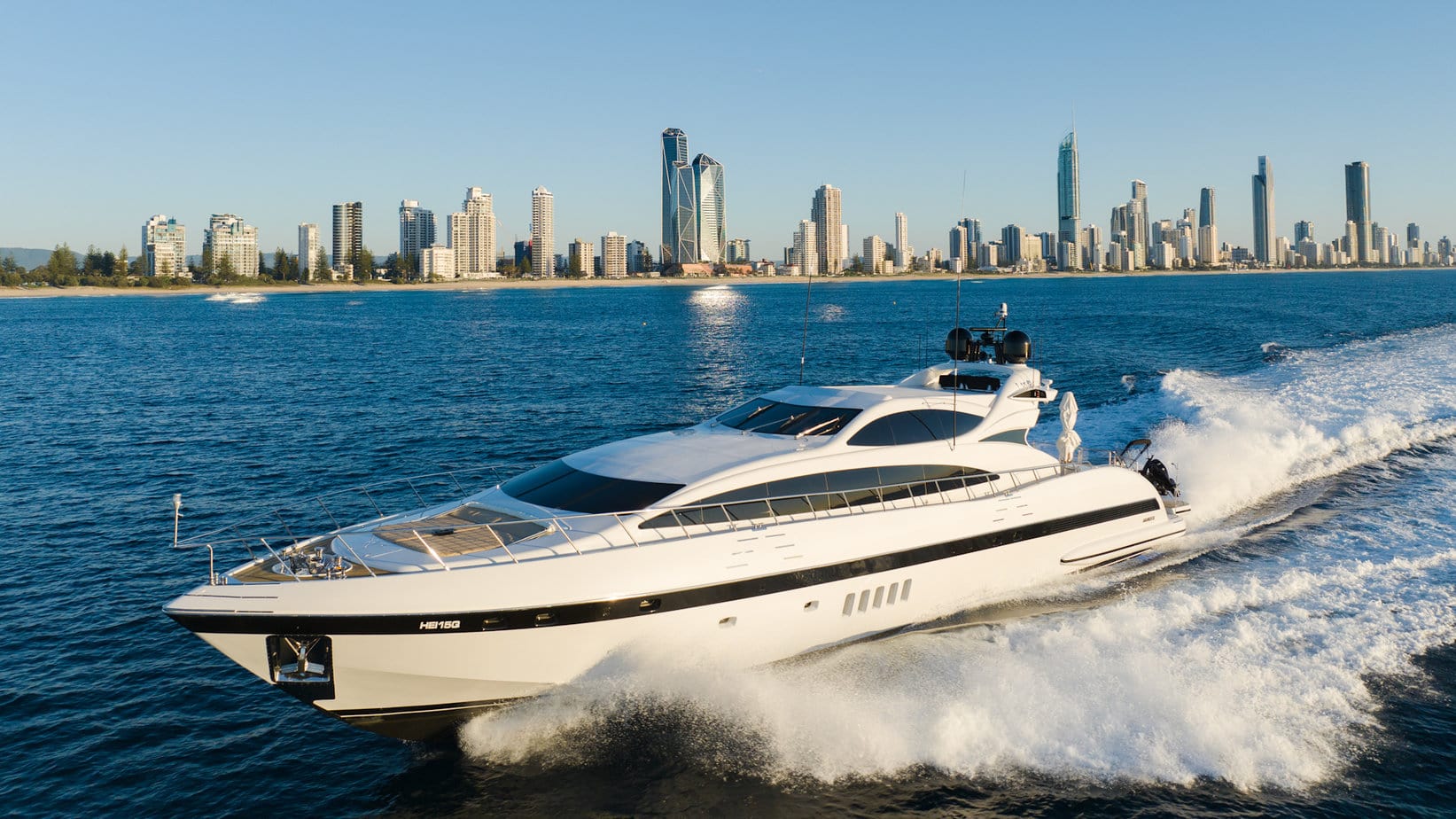 105 Mangusta HELLS BELLS superyacht for sale